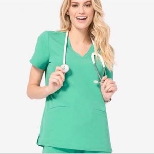 NWT Surgical Green Casma Figs